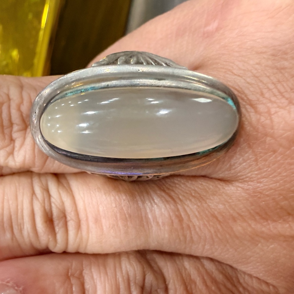 Sterling Silver Moonstone Oval Cocktail Ring - White